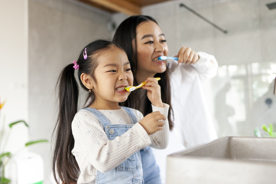 keep your gums healthy, gum care, oral hygiene, brushing and flossing, healthy diet, dental check-ups, Mauka Family Dental